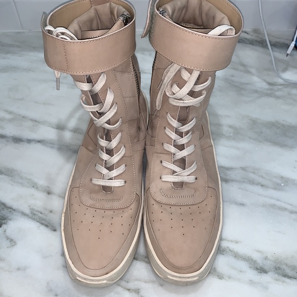 ** HOST  PICK**  FEAR OF GOD military sneaker grey taupe size 43/10 - Picture 3 of 13